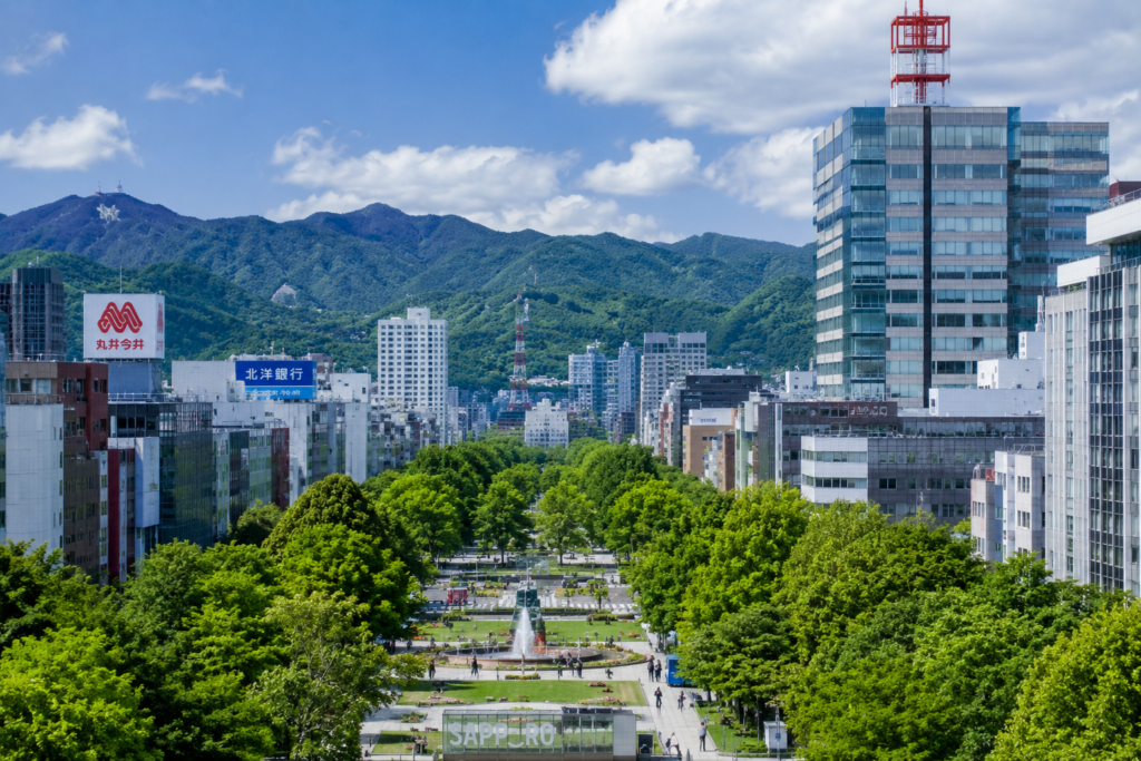 東京の仕事をフルリモートで続けながら豊かなライフスタイルを楽しめる北海道札幌市の街並み